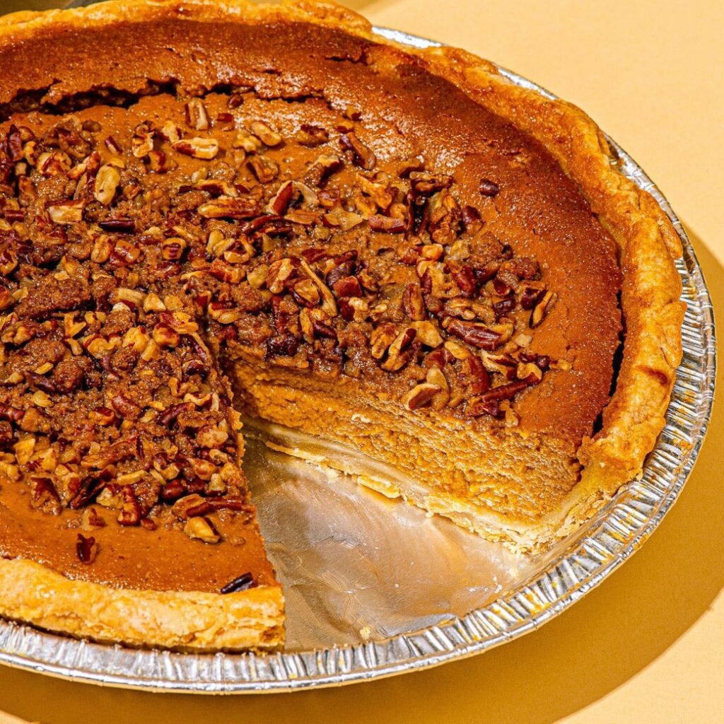 Maple Pumpkin Pie with Pumpkin Streusel